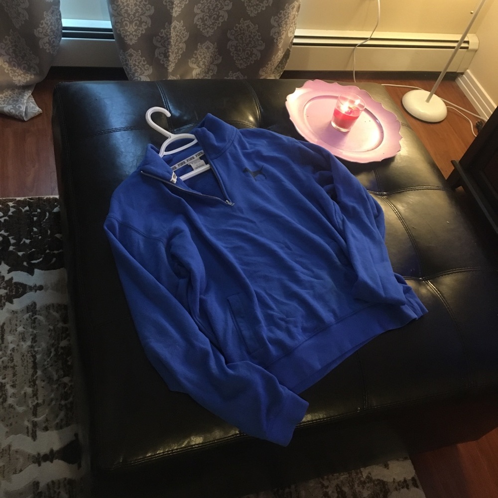 VS pink half zip up hoodie!